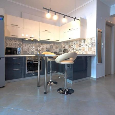 Beautiful & Modern Apartment In Thessaloníki Luaran gambar