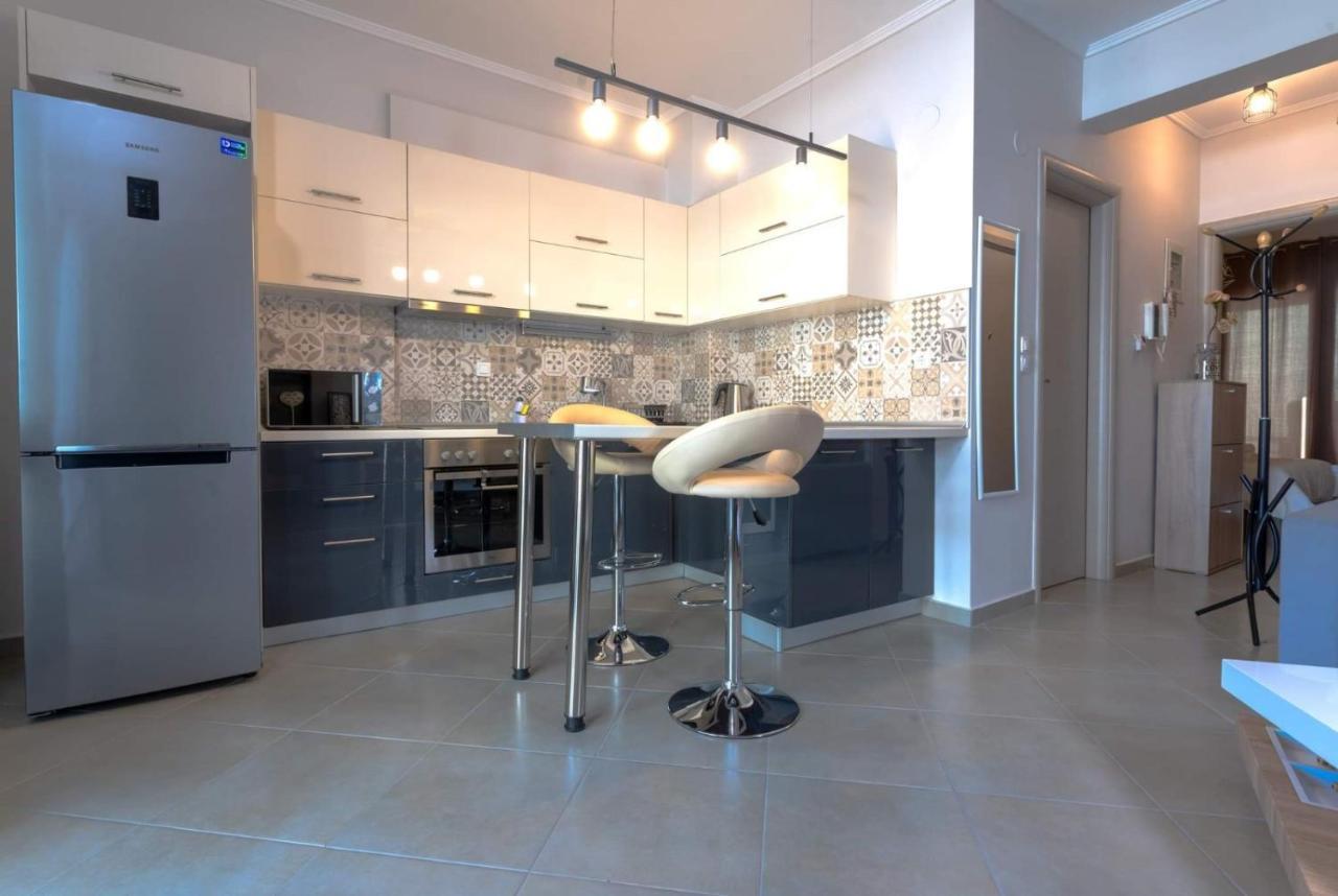 Beautiful & Modern Apartment In Thessaloníki Luaran gambar